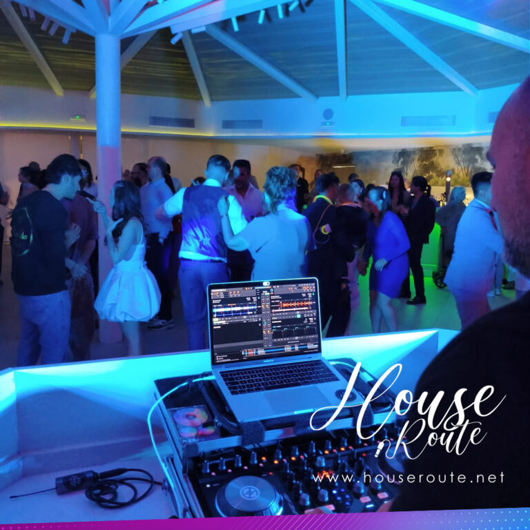 Música con Dj y animación Hora Loca - House Route Music - 3